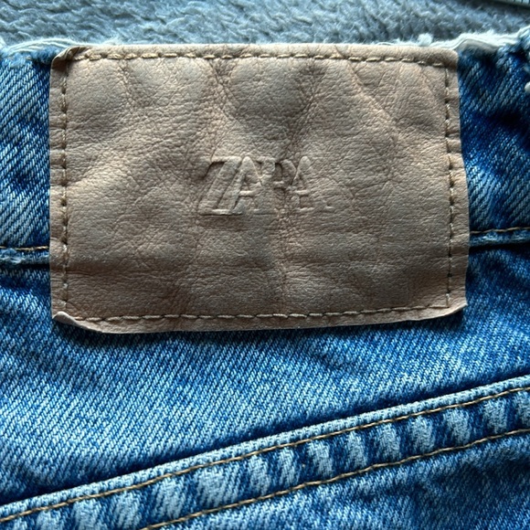 Zara | Women’s Straight Leg Distressed Denim Jeans - Size 10 Ripped Casual - Picture 4 of 9